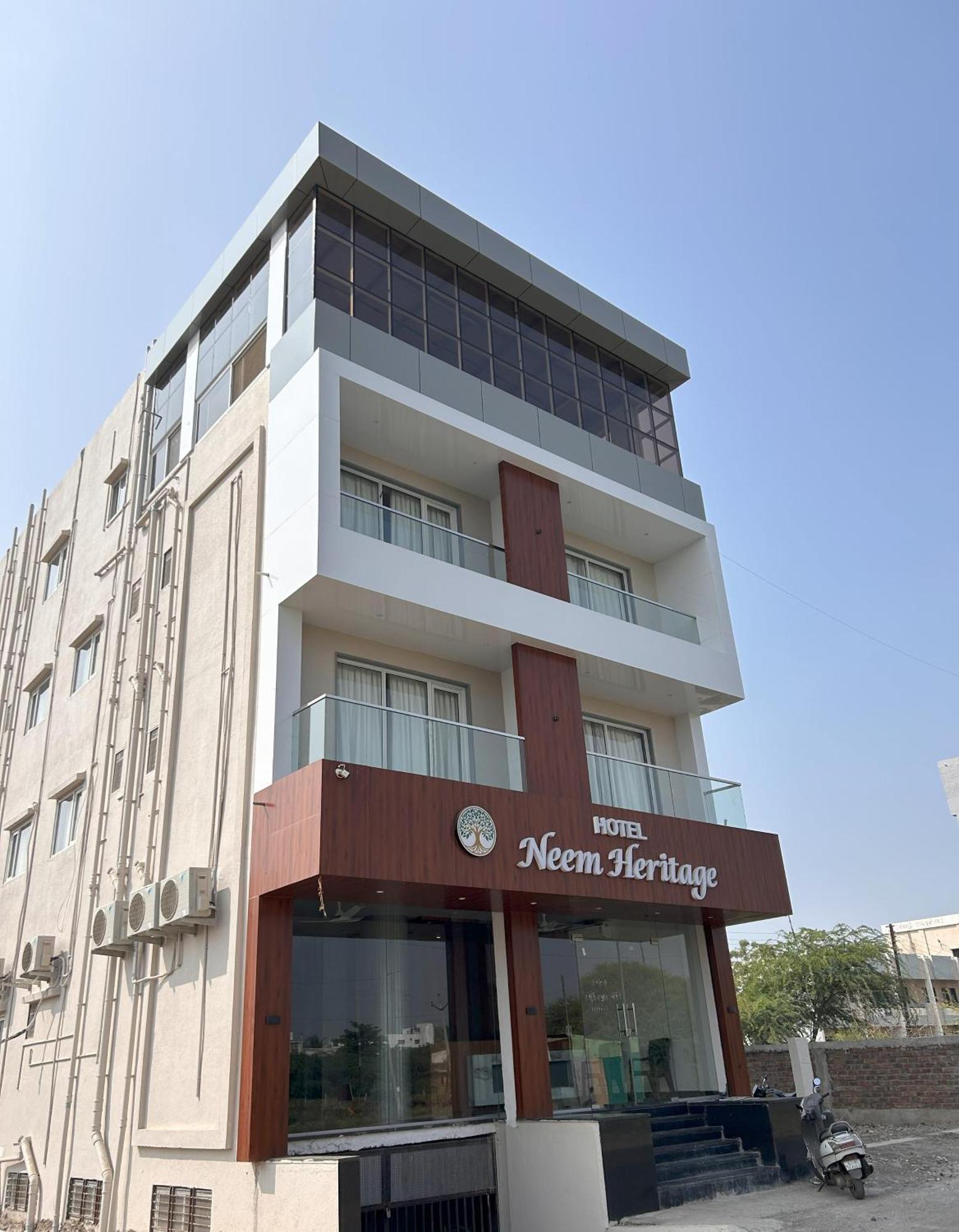 Hotel Neem Heritage Shirdi Luaran gambar