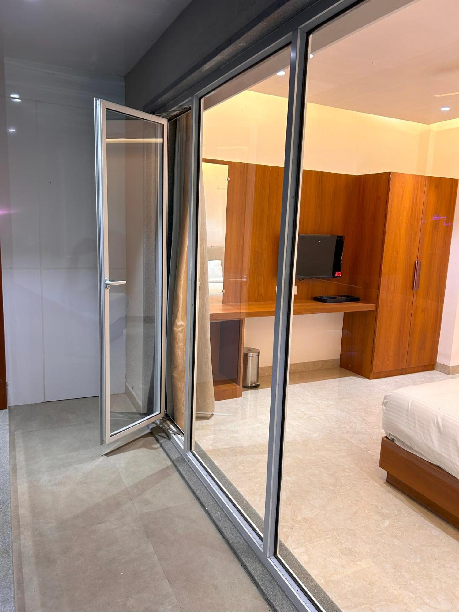 Hotel Neem Heritage Shirdi Luaran gambar