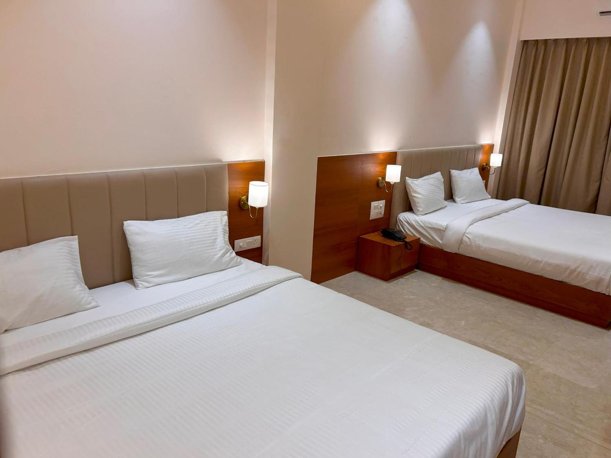 Hotel Neem Heritage Shirdi Luaran gambar